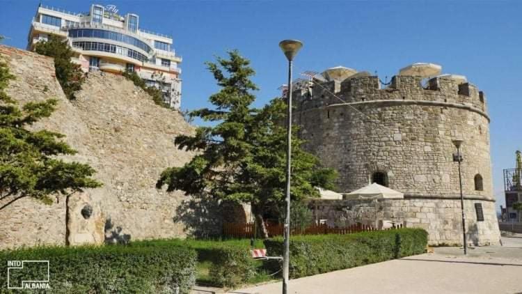 Mediterranean Sea Apartment City Center Durrës Esterno foto