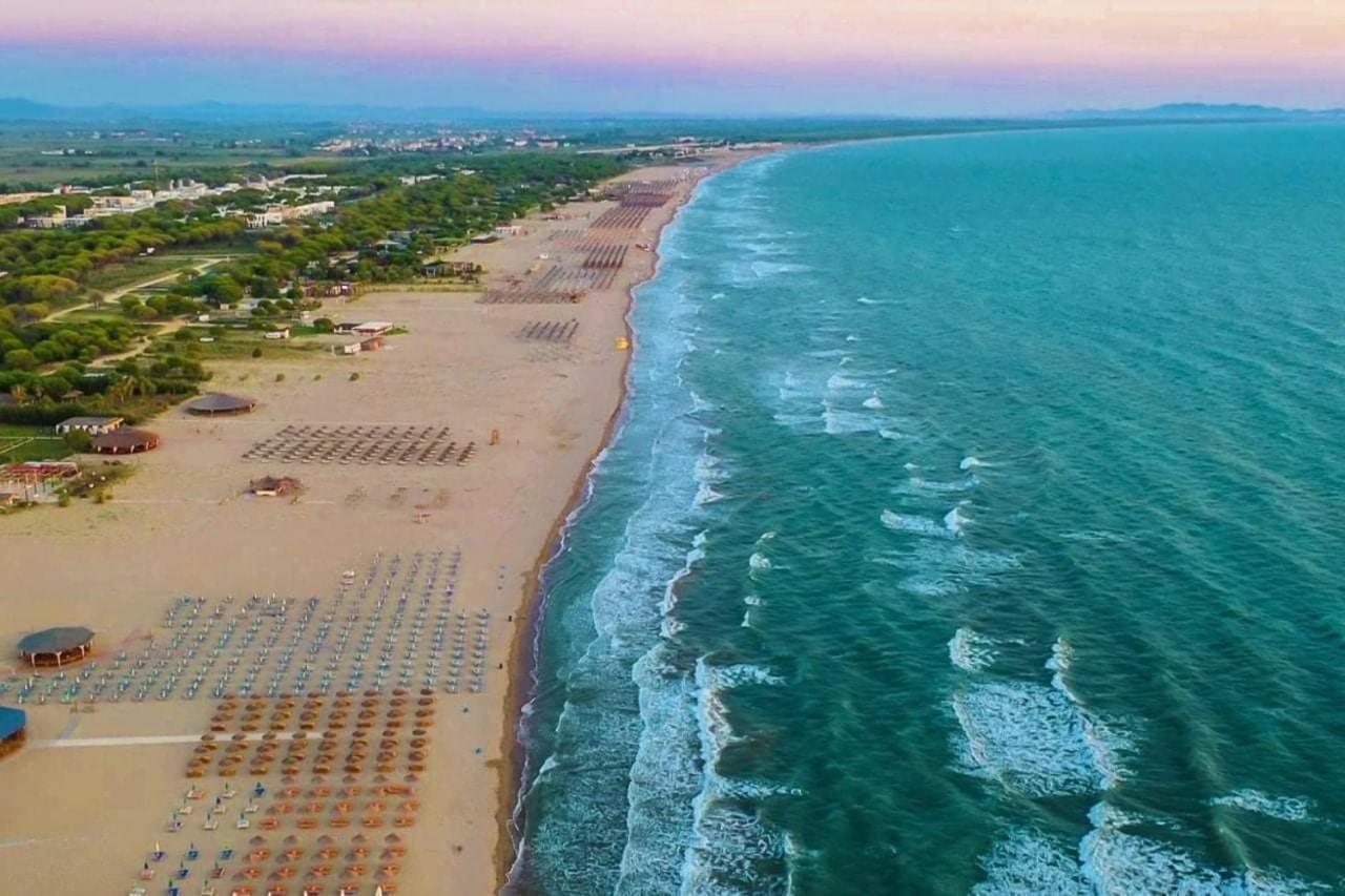 Mediterranean Sea Apartment City Center Durrës Esterno foto
